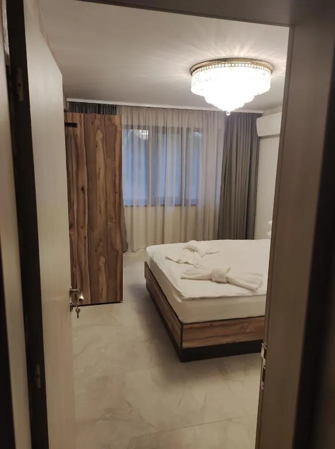 Top Apartment Sevi Varna